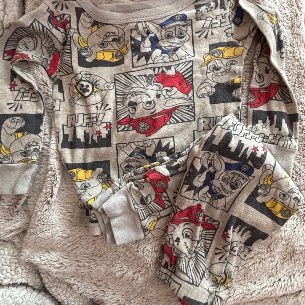 Nickelodeon Gray Cartoon Pajama Top